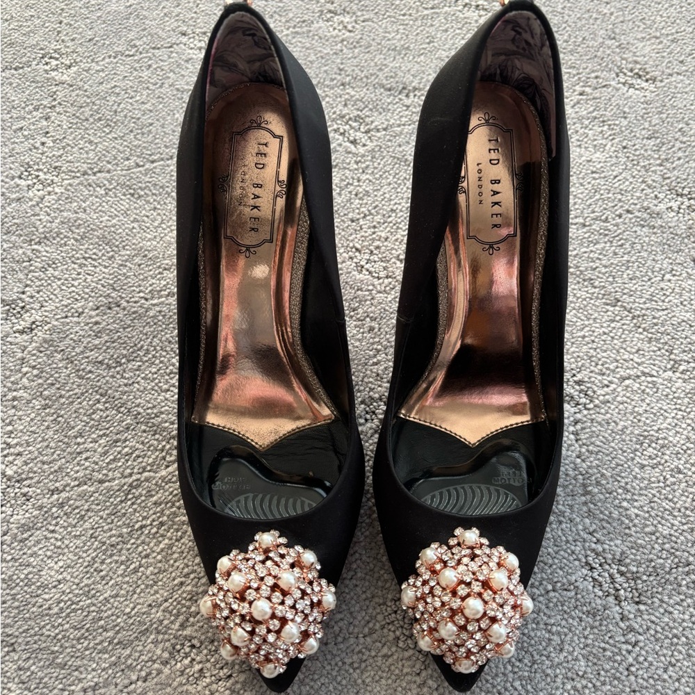 Ted Baker heels - embellished rose gold pumps size 39.5